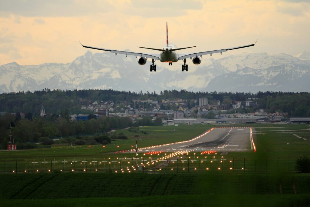 turismo aereo e crisi abitativa