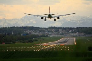 turismo aereo e crisi abitativa